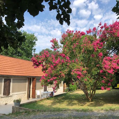 Belvès Au Lilas Rose Maison Entre Campagne Et Village מראה חיצוני תמונה